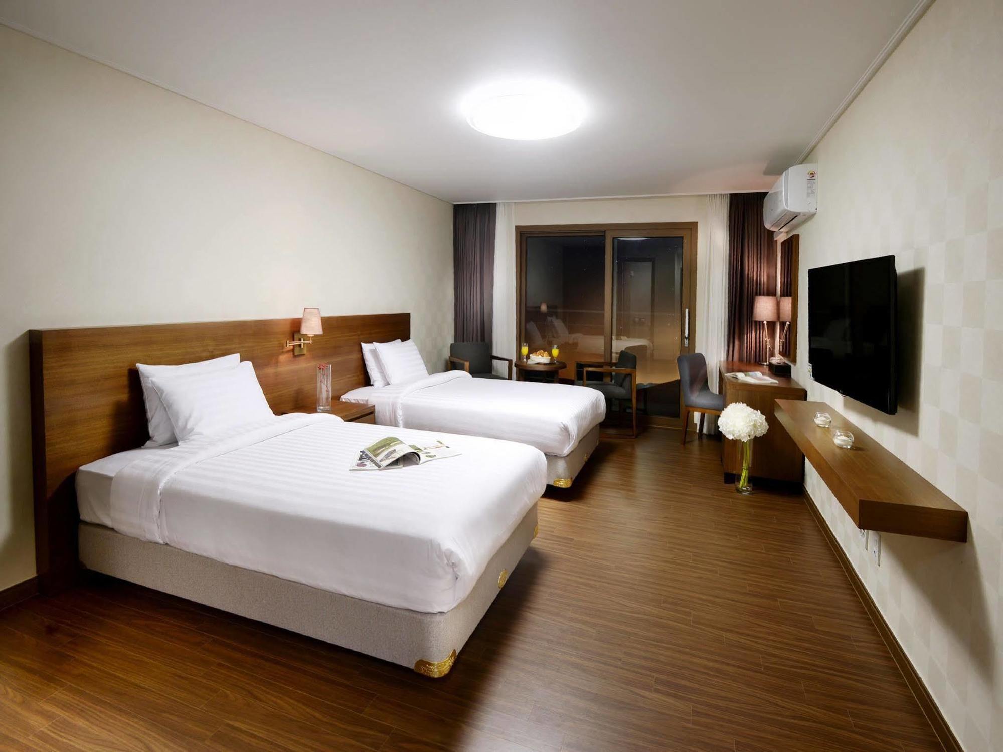 Jeju Aerospace Hotel Seogwipo Exterior foto